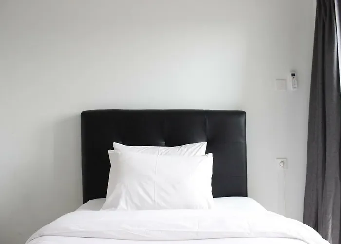 Scenic Studio at Taman Melati Jatinangor Apartment By Travelio